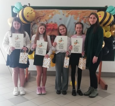 zdjęcie do
														 artykułu: Pierwszy Gminny Konkursi Literowania „SpellingBee”