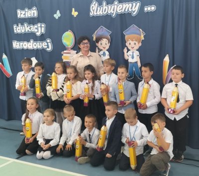 zdjęcie do
														 artykułu: Dzień Edukacji Narodowej i pasowanie na Ucznia